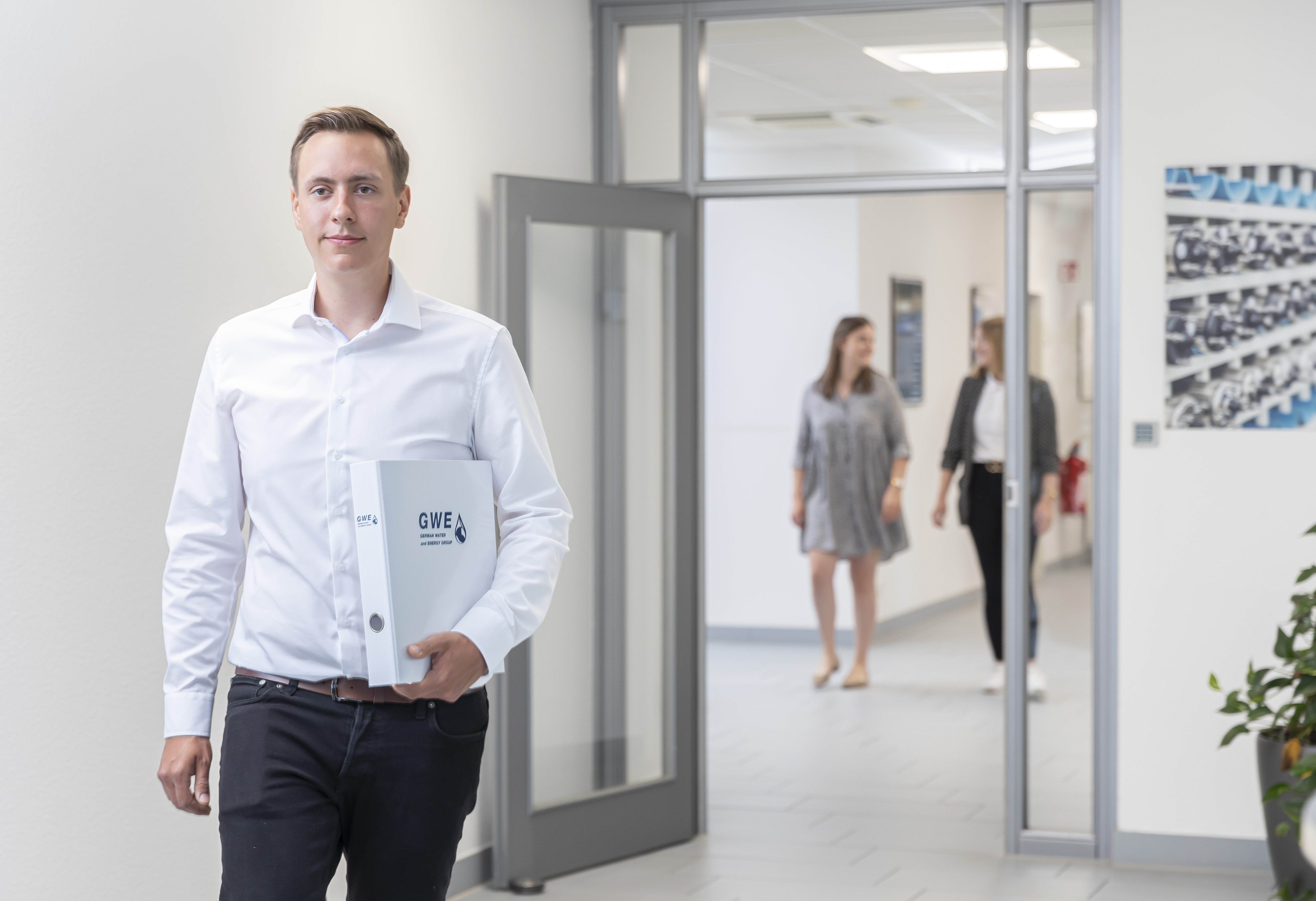 Career start for experienced professionals