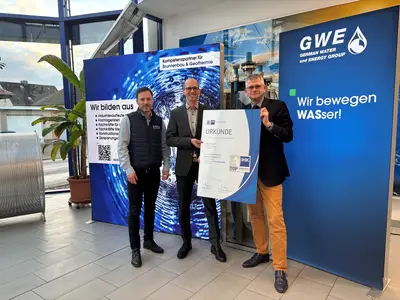  Urkundenübergabe bei GWE in Peine